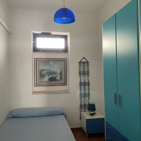 בית נופש A Due Passi Dal Mare טורה לפילו